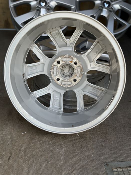 Диски  4 100 R16 Renault Zoe Lodgy Dokker Kangoo Clio Logan Laguna Megane Scenic Toyota Hyundai Suzuki Daewoo Kia Vw