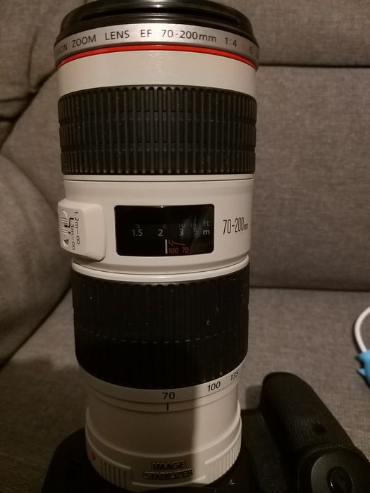 Canon 70-200mm f4 IS ( Como Nova ) Serie L tenho Canon 7d e tmb lentes