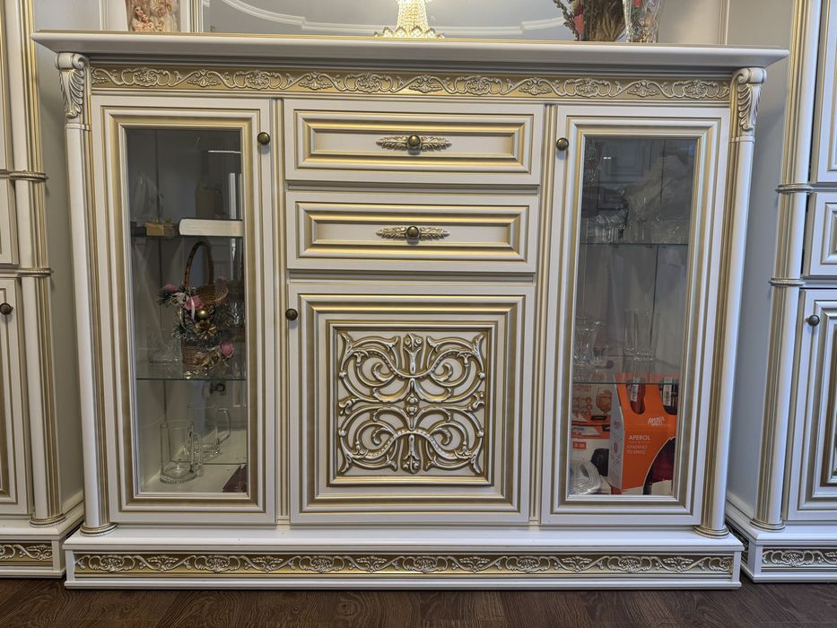 Меблі вітальня кабінет