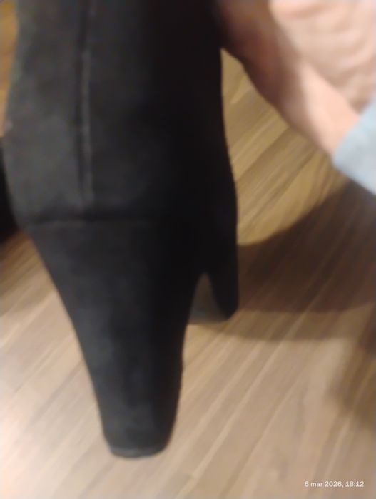Botki damskie czarne róż. 38