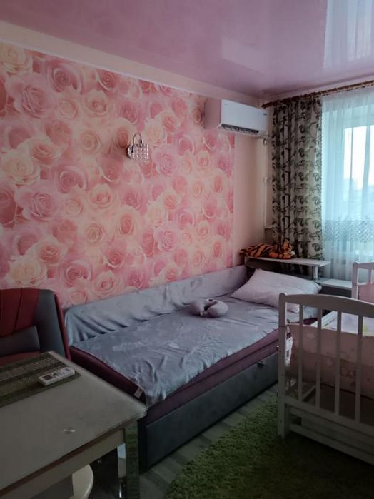 Здається затишна кімната.