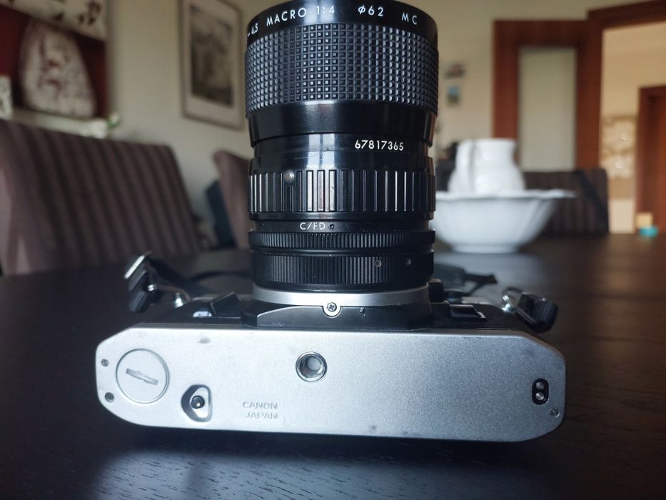 Canon AE-1 com lente 35-70mm Kiron + Canon FD 50mm