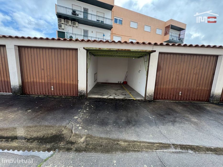 GARAGEM em Ourém com 15 m2