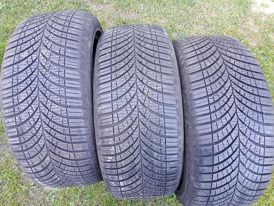 Sprzedam opony wielosezonowe Goodyear