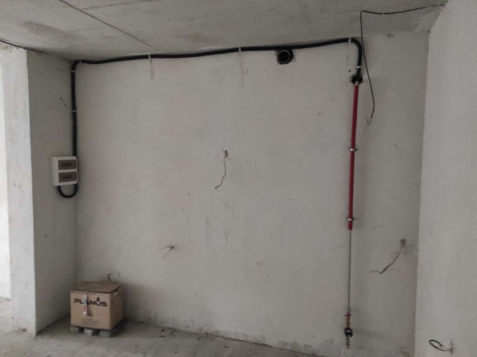 Продам,або здам в оренду.Приміщення 33м2 на Під Голоском 8 - Кругла 5а