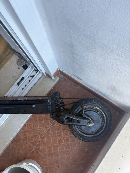 Trotinete eletrica ienryed 350€