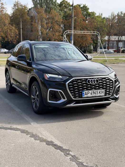 Audi Q5 2022 Premium Plus