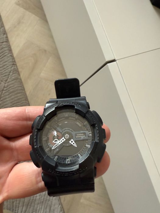 Trzy zegarki CASIO G-SHOCK.