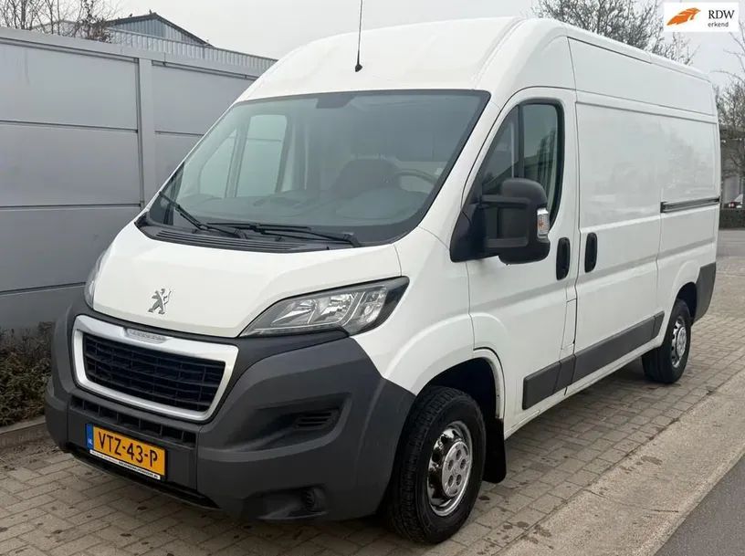 Peugeot Boxer  Peugeot Boxer, 335 2.0 Blue HDI / 2017 stan bdb.