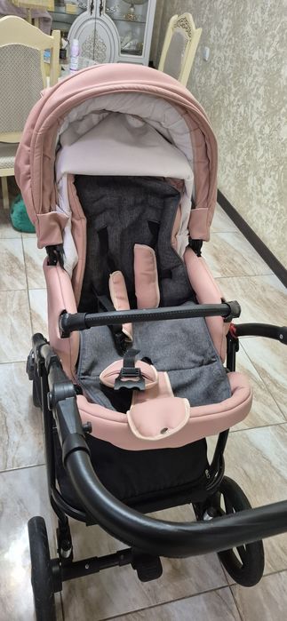 Продам дитячу коляску 2в1