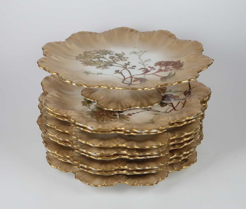 Limoges A. Lanternier - 8 pratos 1 taça com pé - Séc. XIX / XX, CADA