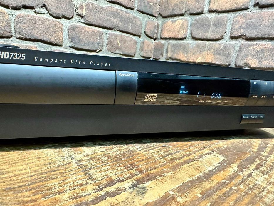 Odtwarzacz CD Harman Kardon HD 7325