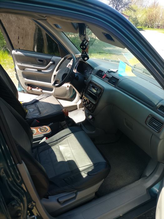 Продам Honda CR-V