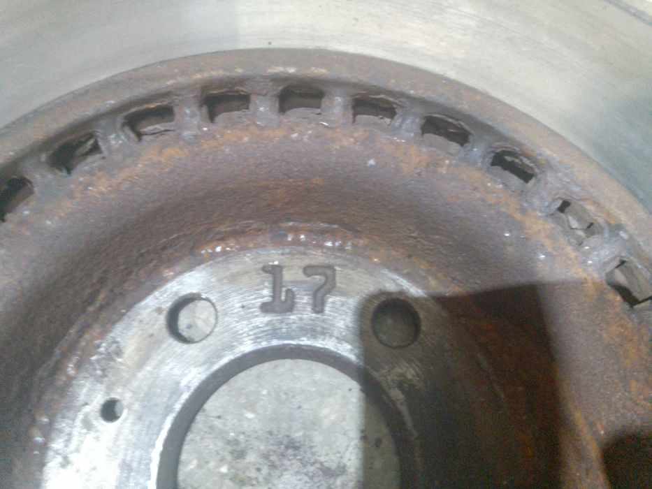 Тормозні Диски Audi A6 C7 .