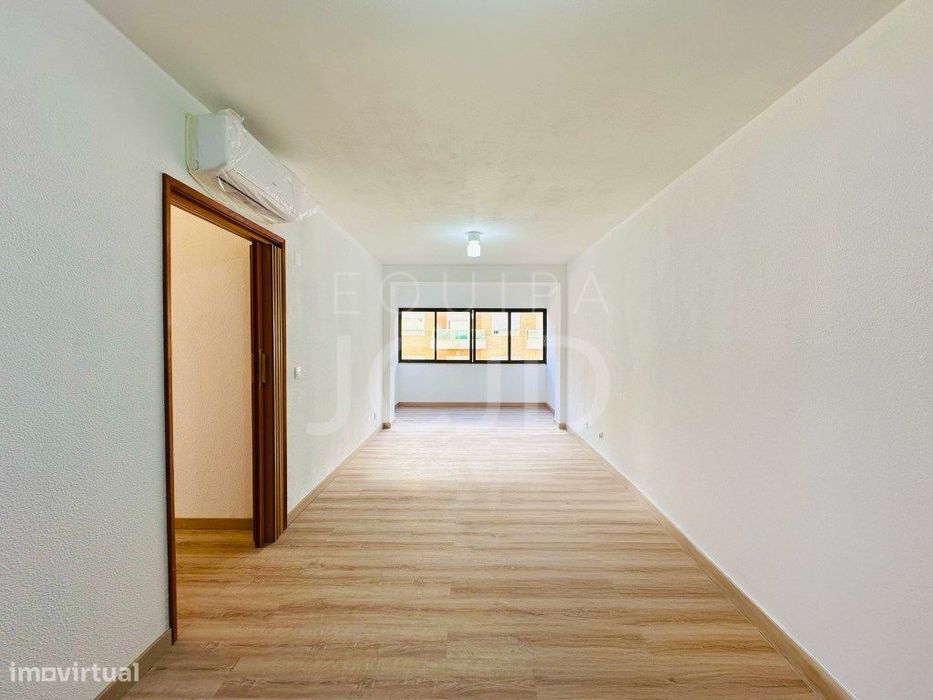 Apartamento T3 Totalmente Remodelado a Estrear - Costa da Caparica — Costa Da Caparica, Setúbal