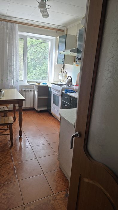 ЗДАМ-ПРОДАМ квартиру від власника  вул.В.Великого 139