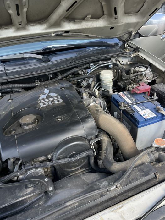 Mitsubishi pajero sport