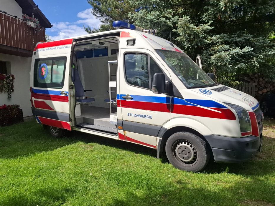 VW Crafter 2.5 TDI karetka ambulans kamper