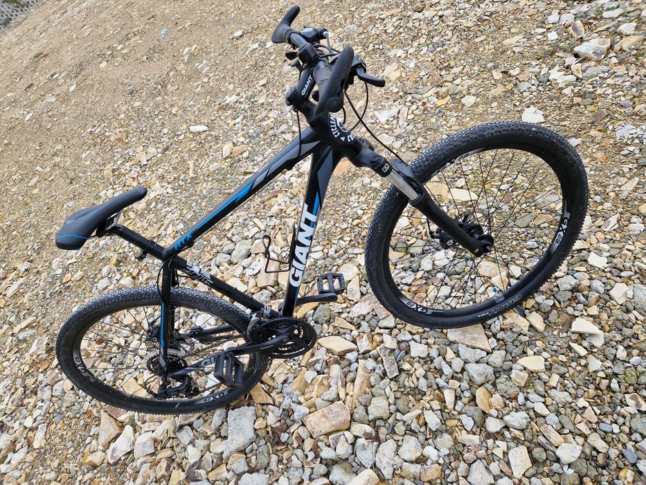 Rower górski GIANT ATX Koła 27.5