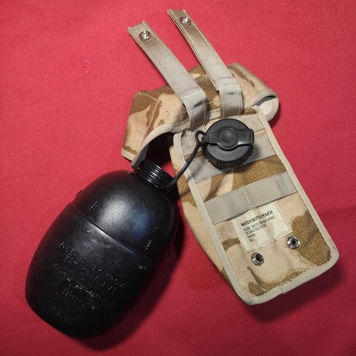 Фляга з підсумком
 (Оригінал Великобританія)