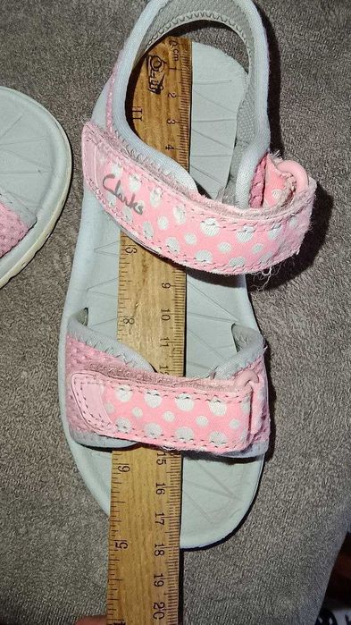 Сандалі, Босоніжки для дівчинки Clarks