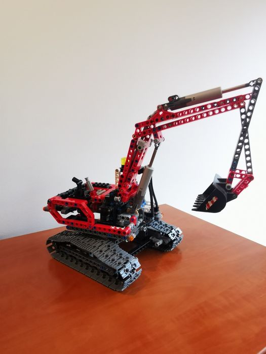 Lego 8294 Excavator
