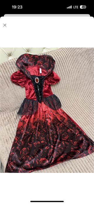 Сукня Вампірши підійде на хеллоуин