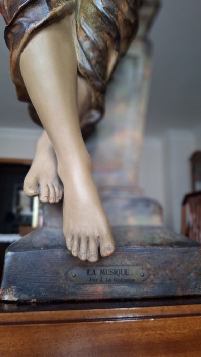 Estatueta Clássica “La Musique” 76cm – Grande Peça Decorativa