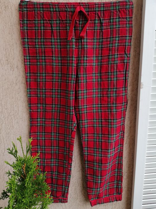 Spodnie dziecięce rozmiar 140/146