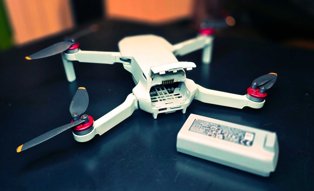 Dron DJI Mini 4K + Akcesoria
