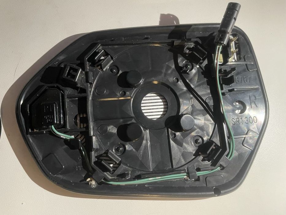 Дзеркало TOYOTA CAMRY, PRIUS, RAV4 (вкладиш, дзеркальний елемент) - G775 SR1300 ASP/ G767 SR1300