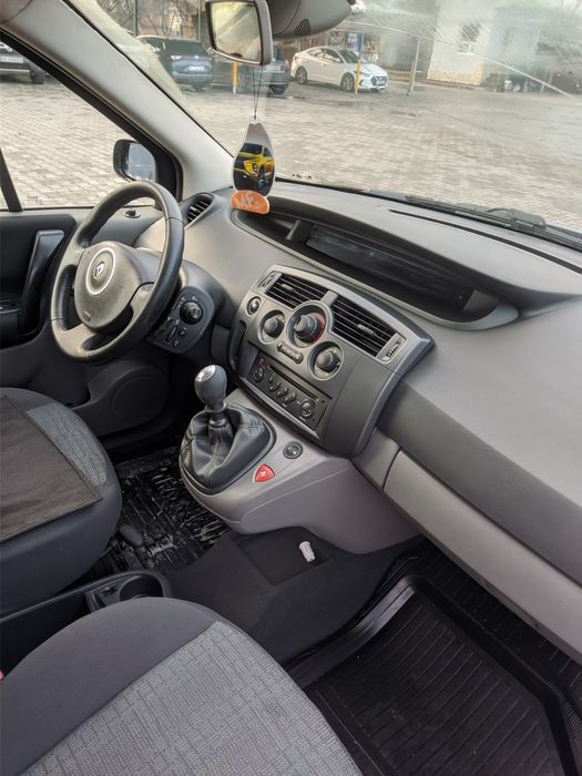 Рено Сценік 1.6  2008