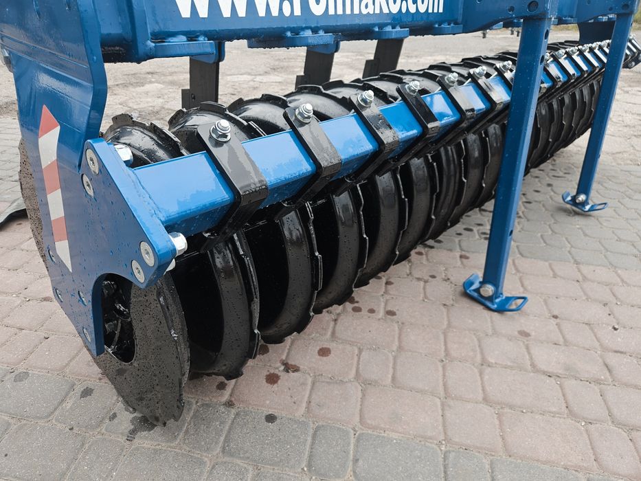 Głębosz Spulchniacz Rolmako STROM 3.0M 4 zęby  wał stalowy fi 600mm