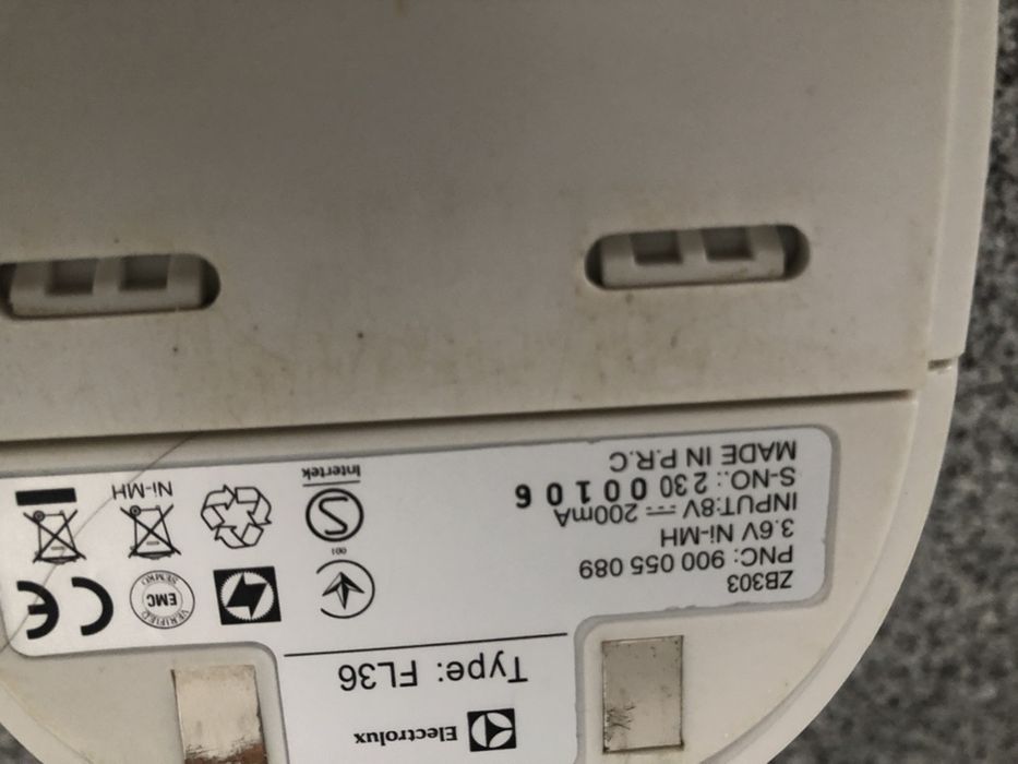 Aspirador manual Eletrolux Rapid