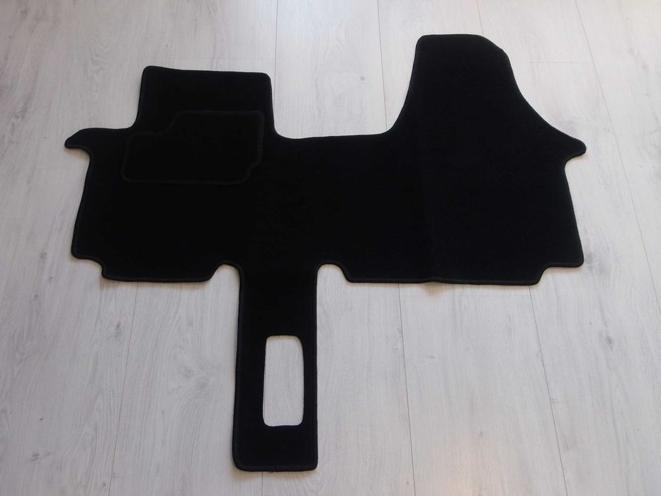 Dywaniki Welurowe OPEL VIVARO RENAULT TRAFIC NISSAN Primastar Osobowy