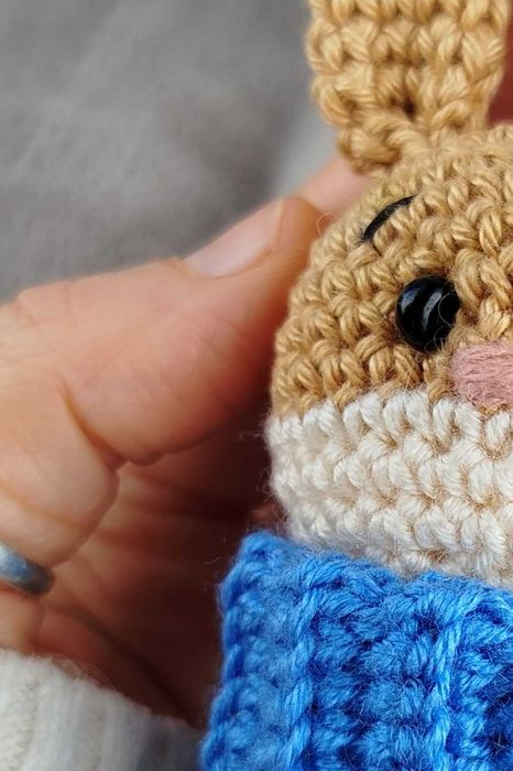 Prezent dla dziecka, Maskotka Króliczek, Zabawka wykonana na szydełku