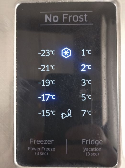 Продається двокамерний інверторний холодильник Samsung  RL37J5218SS