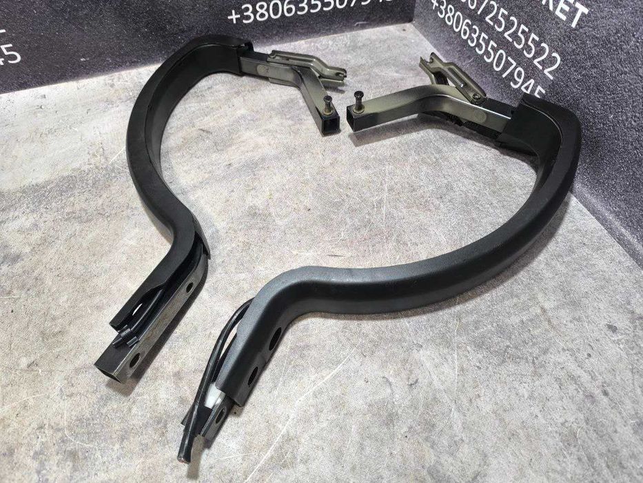 Петля кришки багажника Toyota Avensis T27 седан оригінал 2009-2018