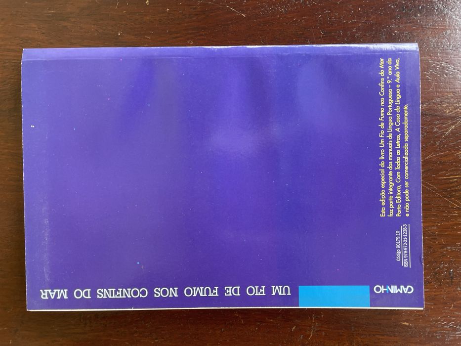 Um fio de fumo nos confins do mar