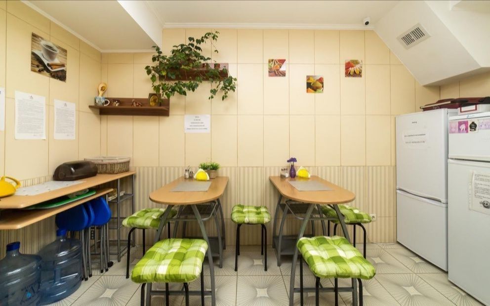 150 сутки ХОСТЕЛ КИЕВ Майдан Независимости Крещатик Театральная Центр