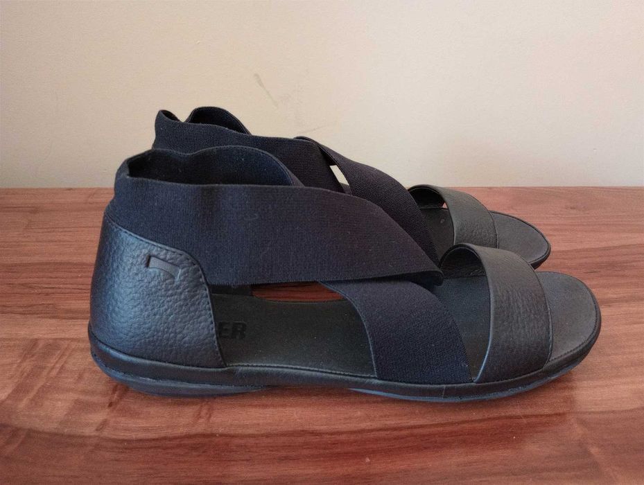 CAMPER - czarne skórzane sandały - rozm. 39 - nowe