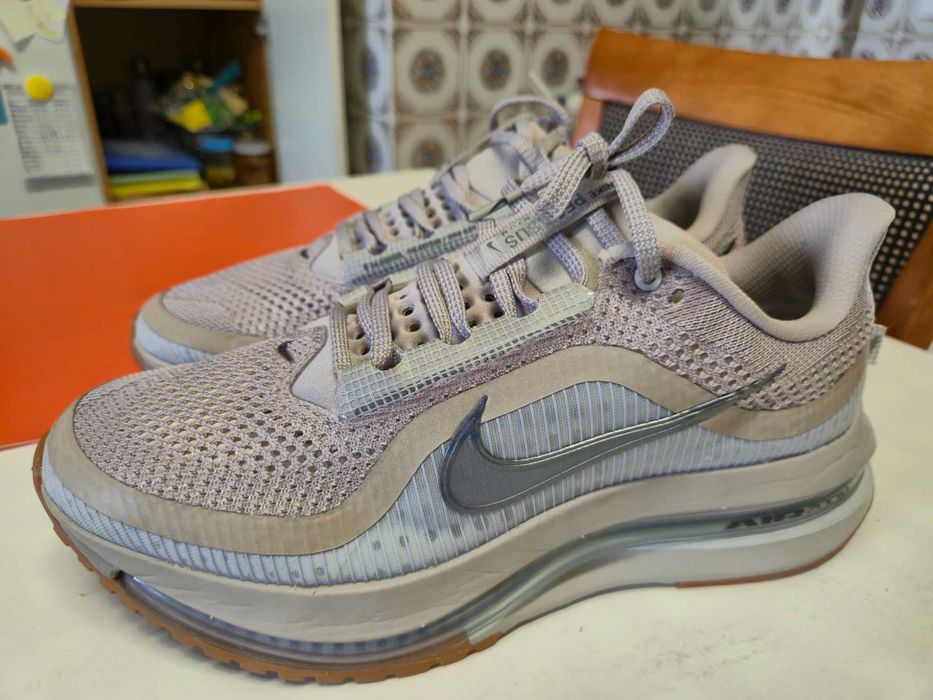 Sapatilhas Nike Pegasus Premium 42.5 usadas duas vezes compradas em Julho