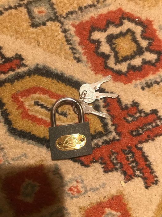 Дверные замки навесные