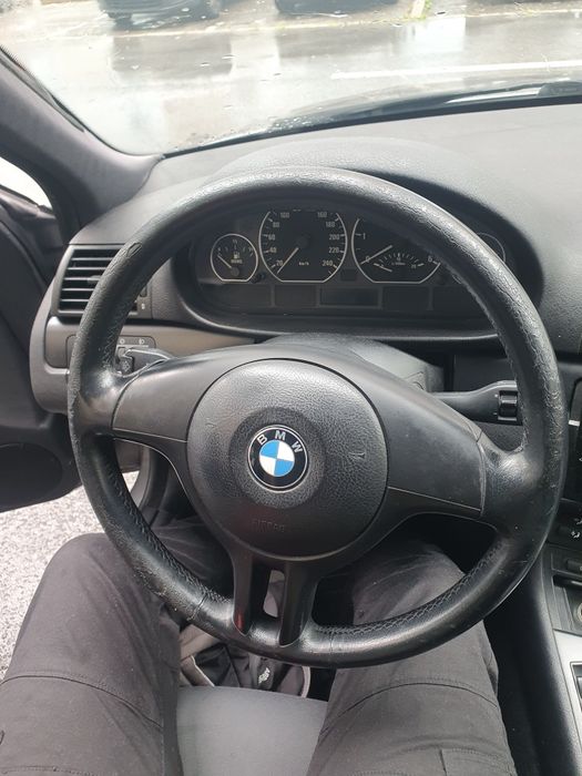 Volante Revestido em couro na hora
