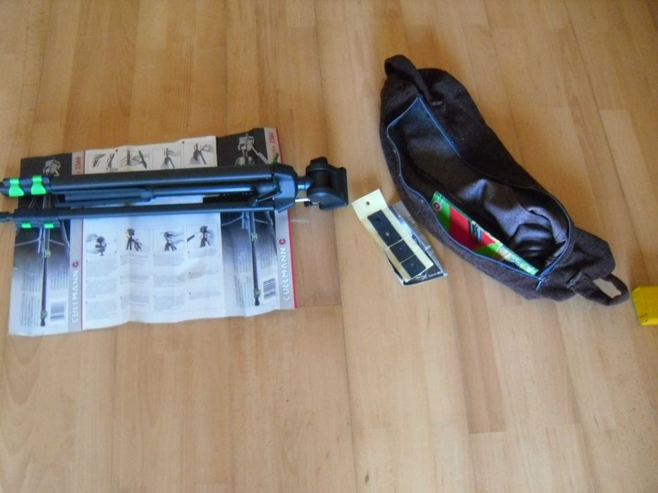 Tripé Para Camera de filmar e máquina. fotográfica