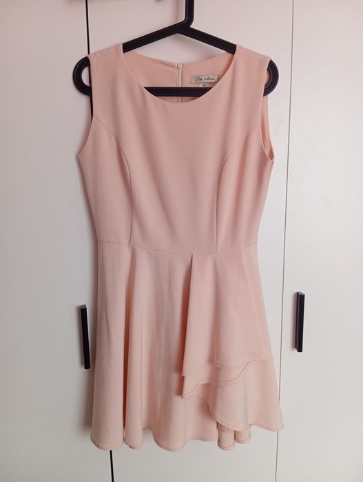 Śliczna sukienka Top moda 40 L