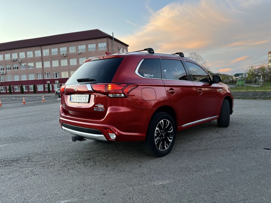 Mitsubishi Outlander PHEV 2018