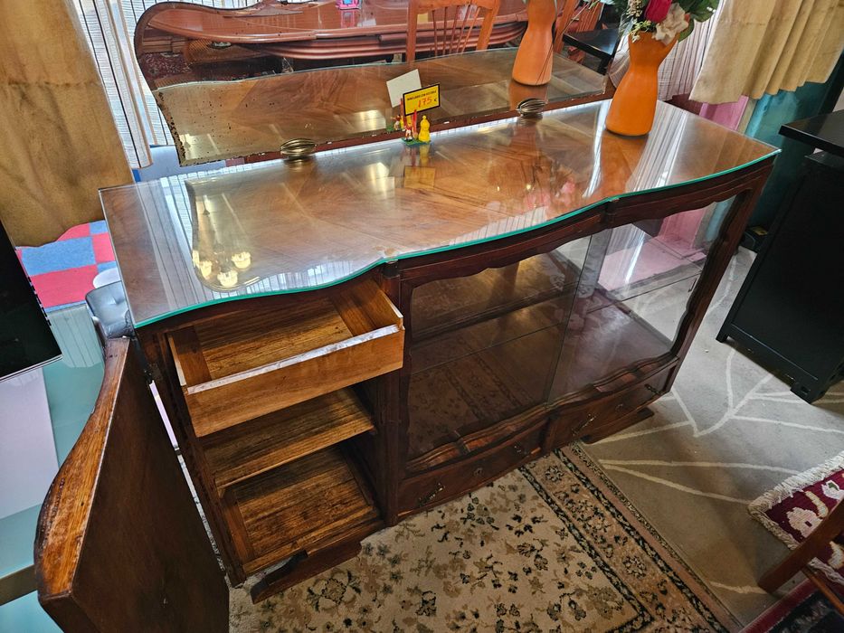 Aparador / Cristaleira antigo, estilo arte Deco - Bom estado geral