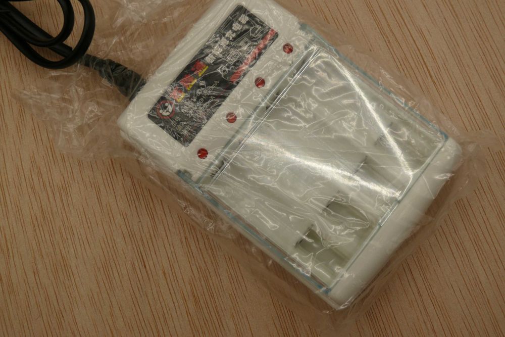 AA and AAA Battery Charger64740217558275121