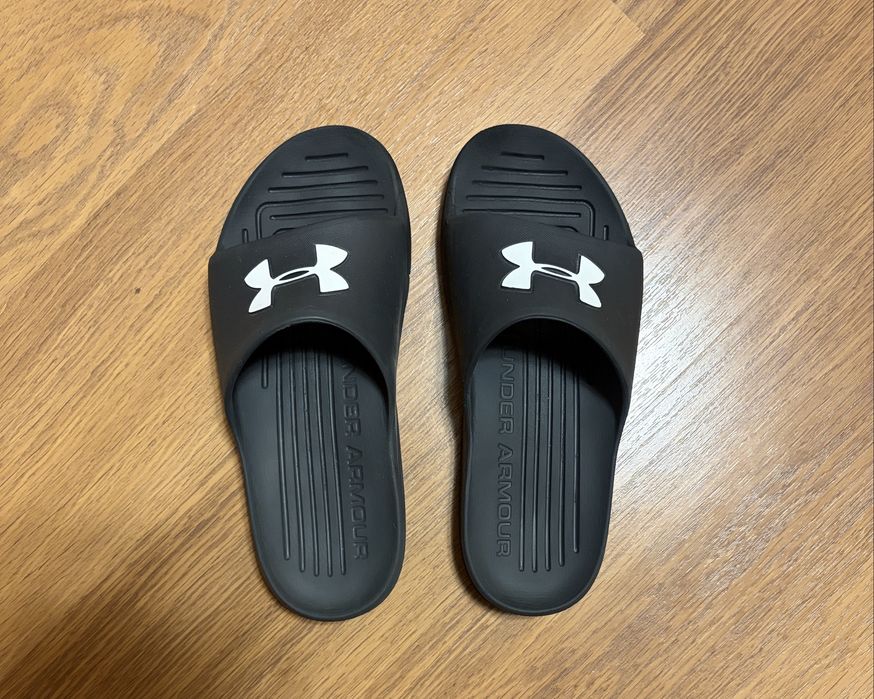 Шльопанці Under Armour